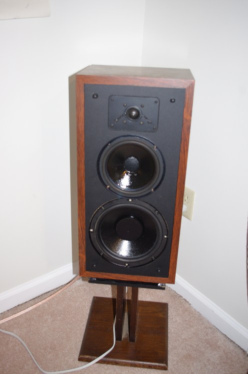 Polk Monitor 5B in rosewood veneer on original Polk stand