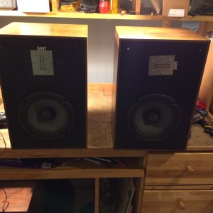 Infinity Qe Speakers without front grills. Note one tweeter is rotated. 
